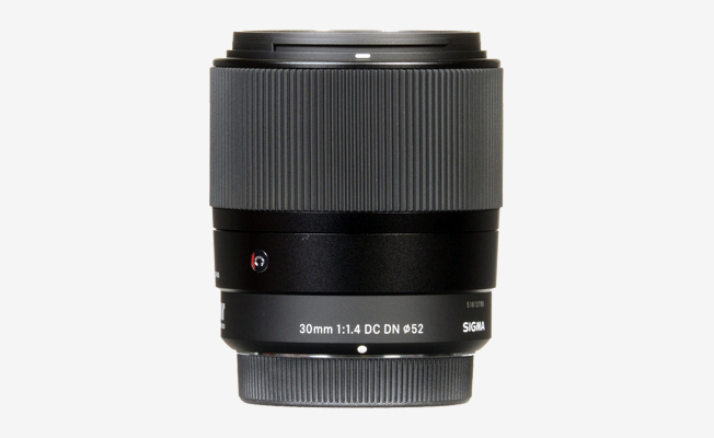 Sigma 30mm f/1.4 Lens (MFT) Detay