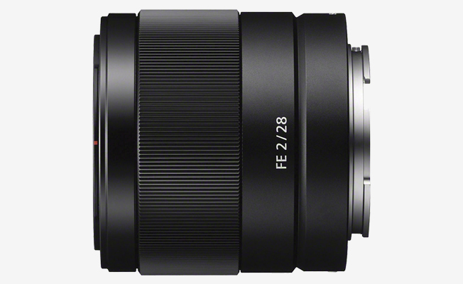 Sony 28mm f/2 Lens Detay